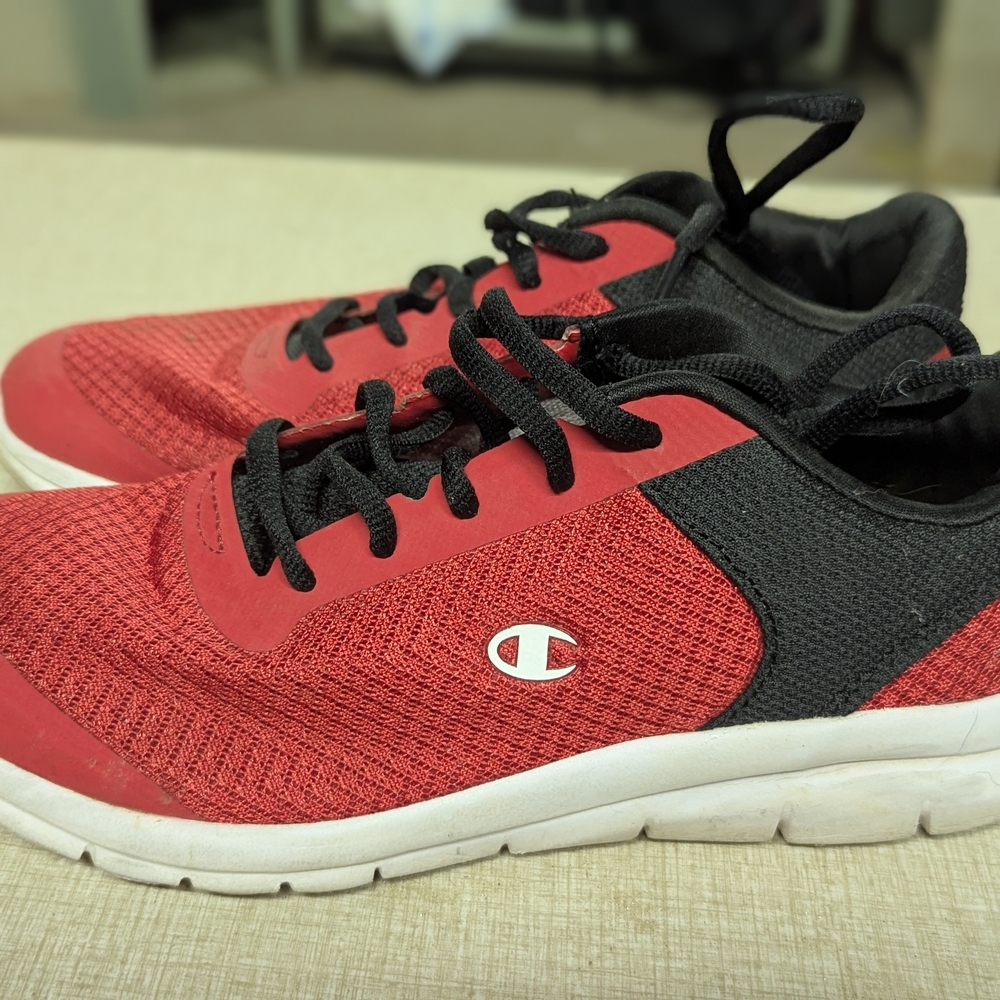 Champion Textured Sole Athletic Shoe